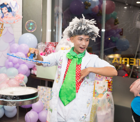 CHÚ HỀ BONG BÓNG XÀ PHÒNG