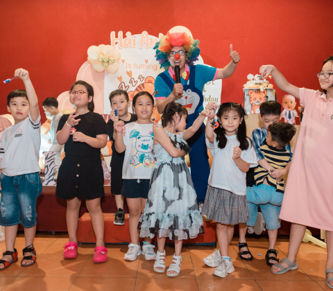 TIỆC THÔI NÔI BÉ HẢI ANH