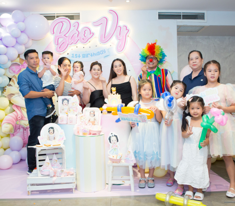 TIỆC THÔI NÔI BÉ BẢO VY - BELL
