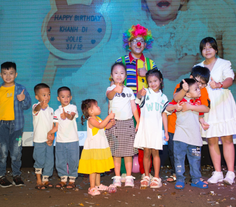 TIỆC THÔI NÔI BÉ KHÁNH DI - JOLIE