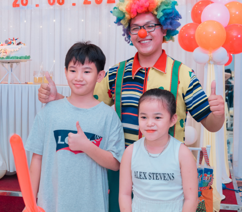 TIỆC THÔI NÔI BÉ MINH KHANG - TÍA TỈA